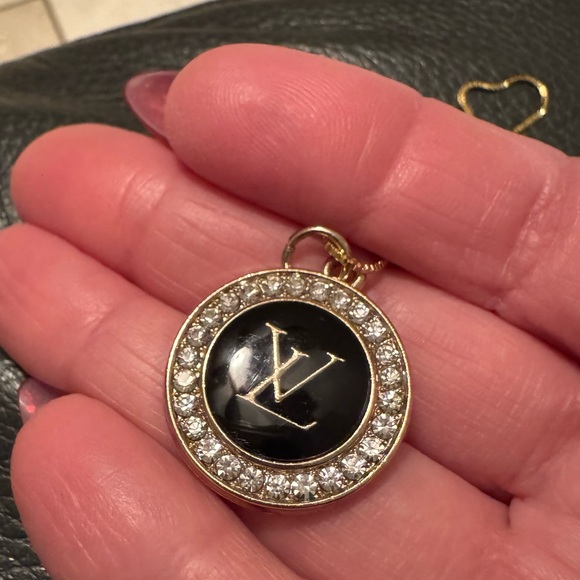 Louis Vuitton ✨Authentic Zipper pull Charm on an 18kt gold plated Necklace - Picture 6 of 7